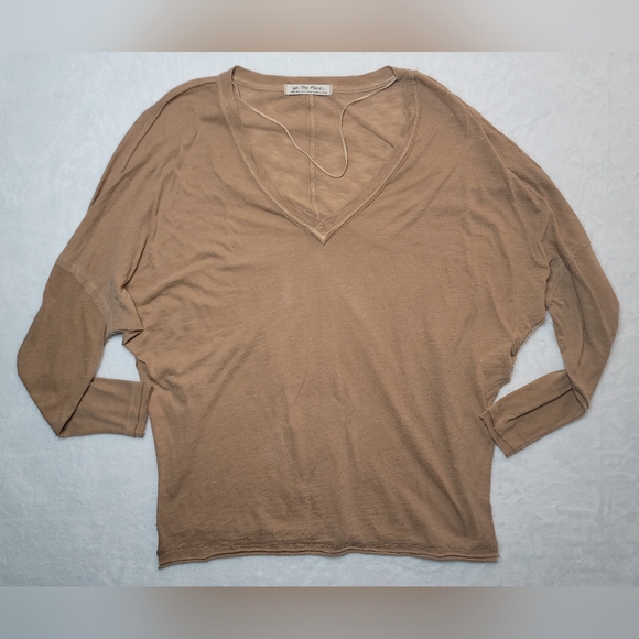 Free People Tops - Free People We The Free On My Mind V Neck Shirt Long Sleeve Sz XS Light Earth